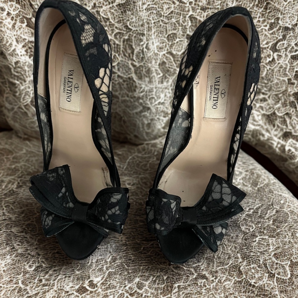 Valentino Black Lace Bow Heels